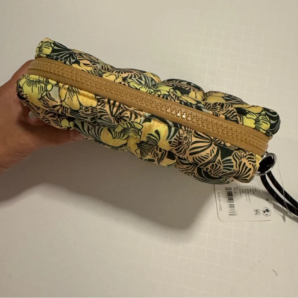 FP Movement by Free People Quilted Mini Pouch NWT - Picture 6 of 11